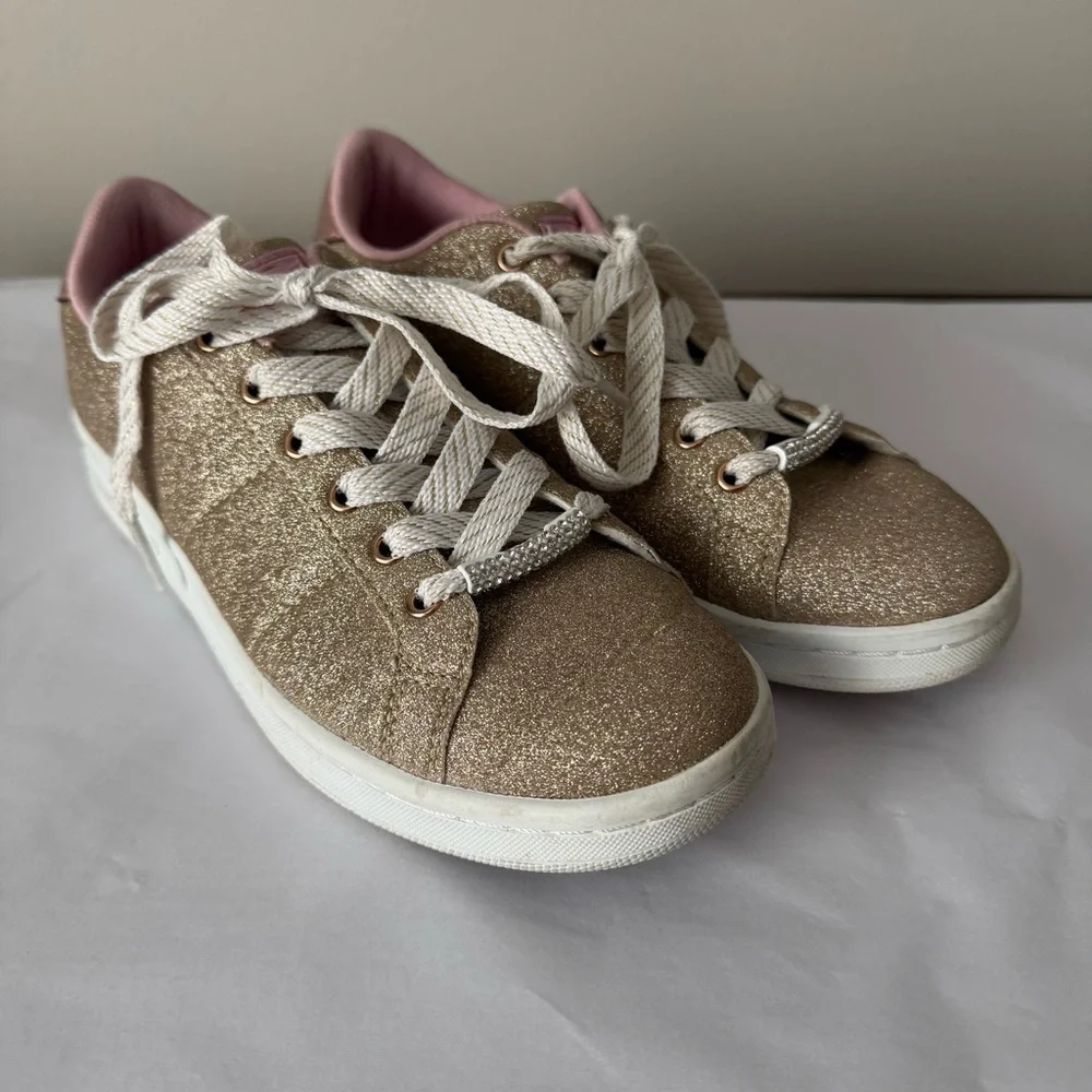 SKECHERS Size 5 Big Girls Sparkly Gold Sneakers